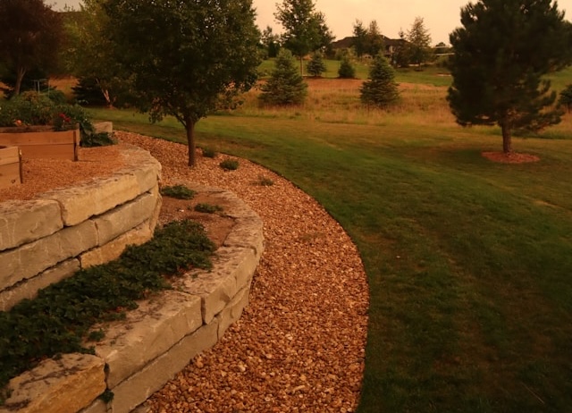 Hardscaping That Lasts: Using Permeable Pavers and Reinforced Retaining Walls to Combat Coastal Erosion in St. Petersburg